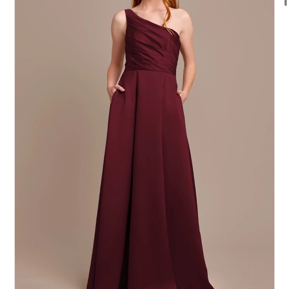 Elegant One-Shoulder Wine color Dress